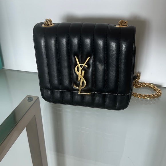 Saint Laurent Vicky Crossbody Bag Vertical Quilted Leather Medium - Black - Picture 1 of 7